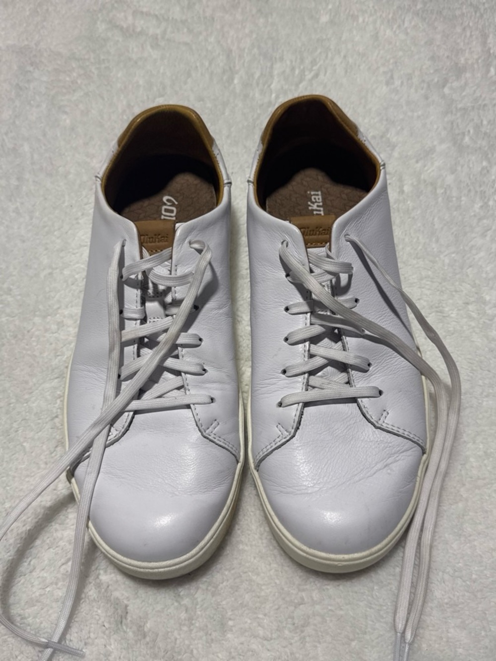 OluKai Men's White Leather Low-Top Sneakers